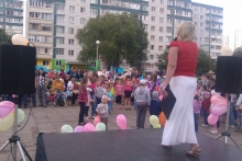 Встречи с народом пока проходят как праздники дворов