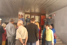 В Набережных Челнах 'Коммунисты России' опять осаждают избирком