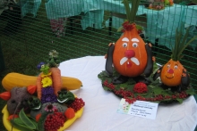 На фестивале цветов победу одержал «парк юрского периода» от компании «Махалля»