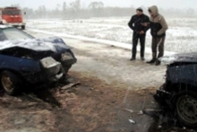 У Федотово лоб в лоб столкнулись 'ВАЗ-2109' и Volkswagen Golf