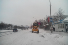 Челнинские дорожники вновь не справились со снегопадом