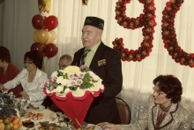 «Дорогие мои старики»: какими их видят молодые фотографы