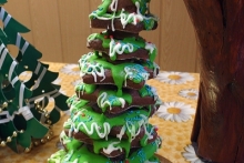 Как нестандартно украсить новогоднюю елку