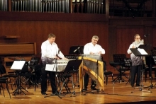 В Органном зале исполнили 'Серенаду уходящему году' под звуки хрустальных бокалов