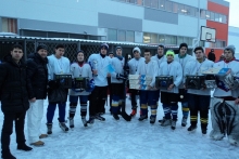 В юношеском хоккейном турнире победила команда «Белые Медведи»