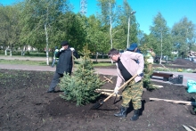 С Набережной Тукая вывезли сегодня 20 грузовиков 'КАМАЗ' с хламом