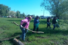 С Набережной Тукая вывезли сегодня 20 грузовиков 'КАМАЗ' с хламом