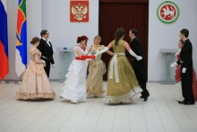 Клуб старинных танцев «Новый город» устраивает в Набережных Челнах открытый бал