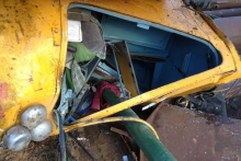 В Казани на стройке рухнул подъемный кран (фоторепортаж)