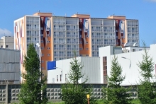 Алмас Идрисов показал новые образцы раскраски жилых домов