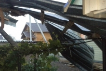 Прошедший в Татарстане ураган сносил кровлю домов и бил градом урожай