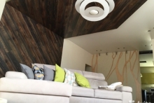 Айрат Мардеев никуда не уезжает. Но загородный коттедж продает