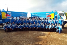 Рустам Минниханов проводил 'КАМАЗ-мастер' на 'Дакар-2017' и протестировал гоночный 'КАМАЗ'