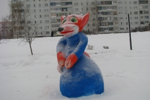 Новогодними ледяными фигурами челнинских художников оформлены Заинск и Елабуга