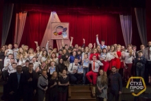 В ДК «КАМАЗ» 9 команд открыли очередной сезон в лиге КВН работающей молодежи