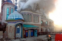 Пожарные нашли обугленную канистру и 3 очага возгорания во 'Вселенском храме' Ильдара Ханова